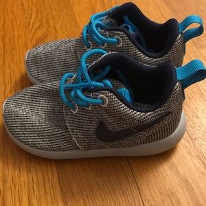 Nike Sneakers, Size 5, Never Worn
